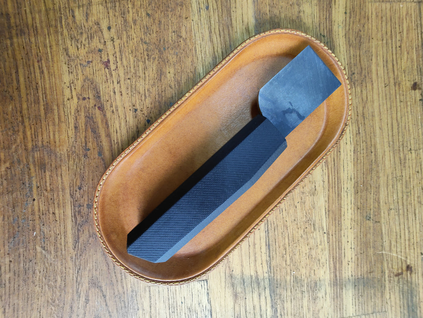 Crimson Flush Cut Knife