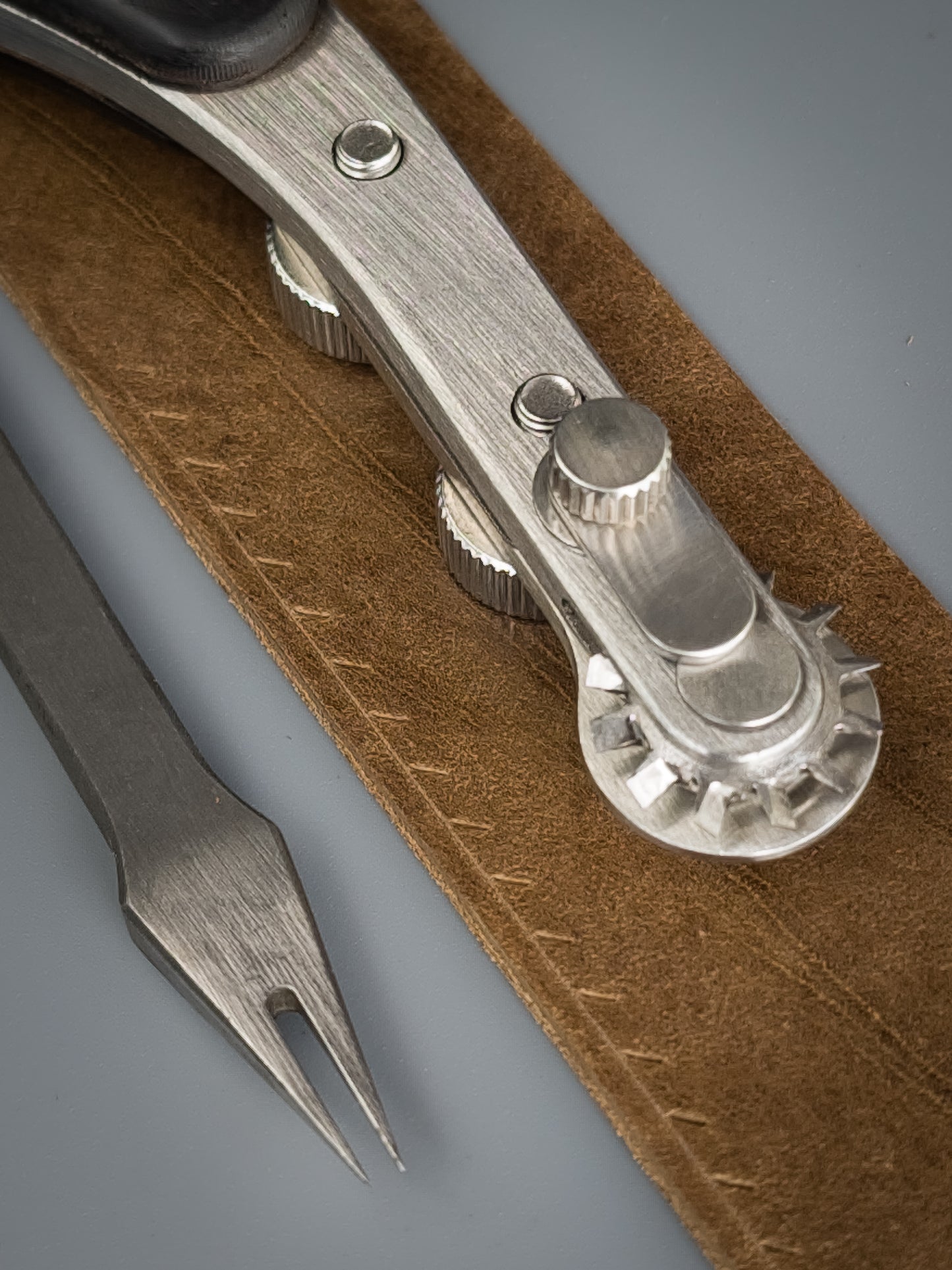 Crimson Stitch Marking Wheel