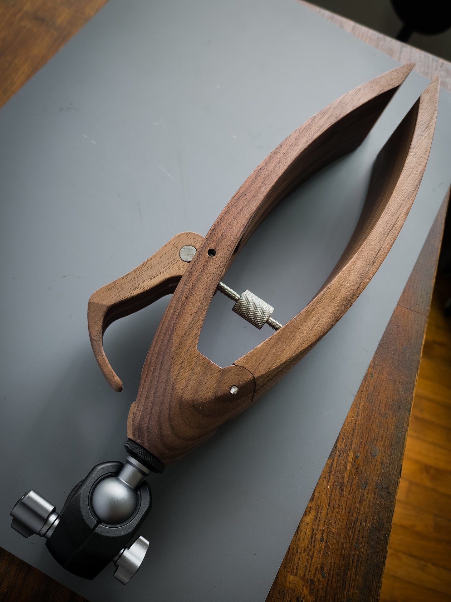 Crimson Modular Stitching Clamp