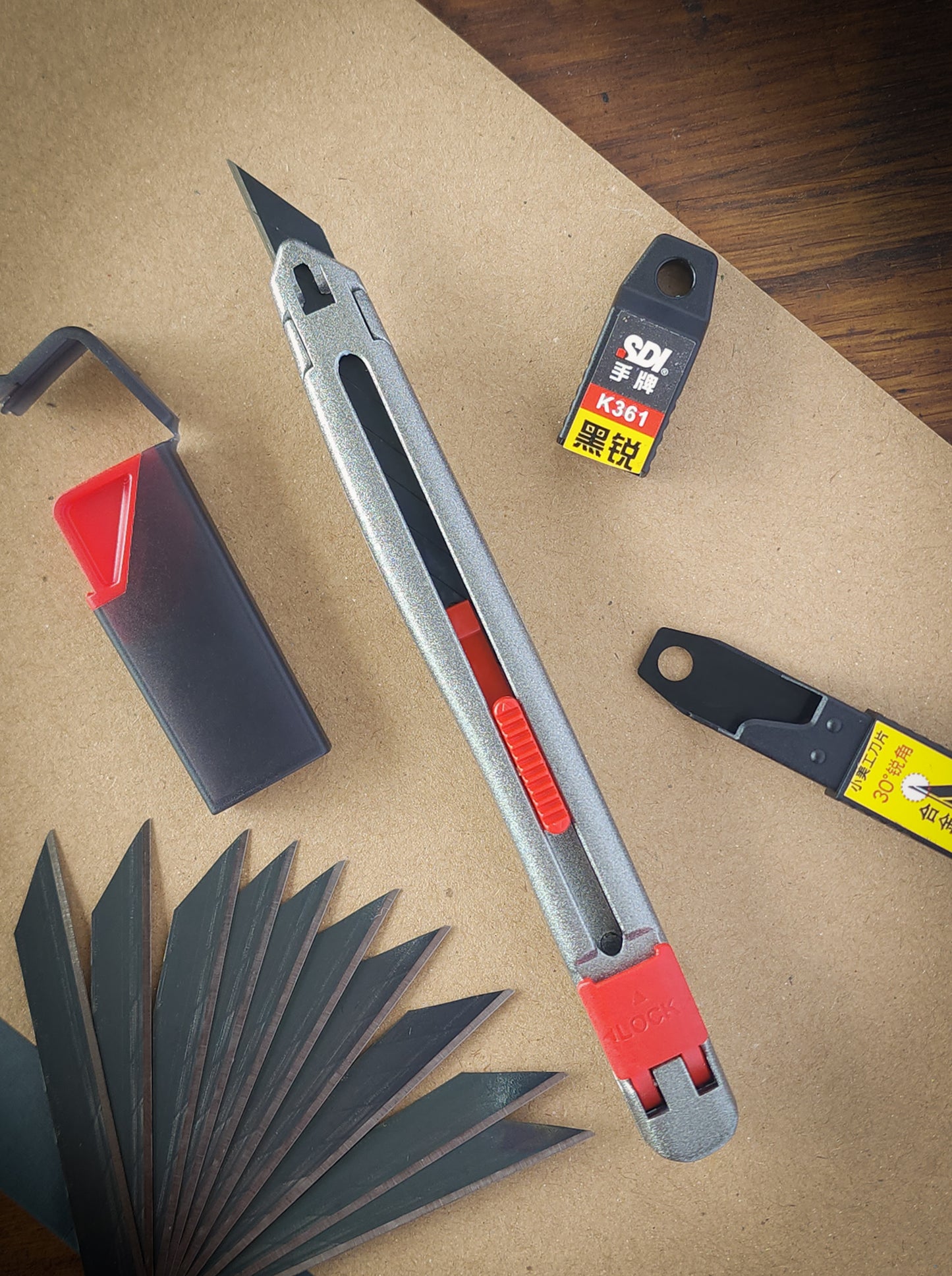 Ingenuity Zinc Alloy Craft PenKnife – Crimson Hides