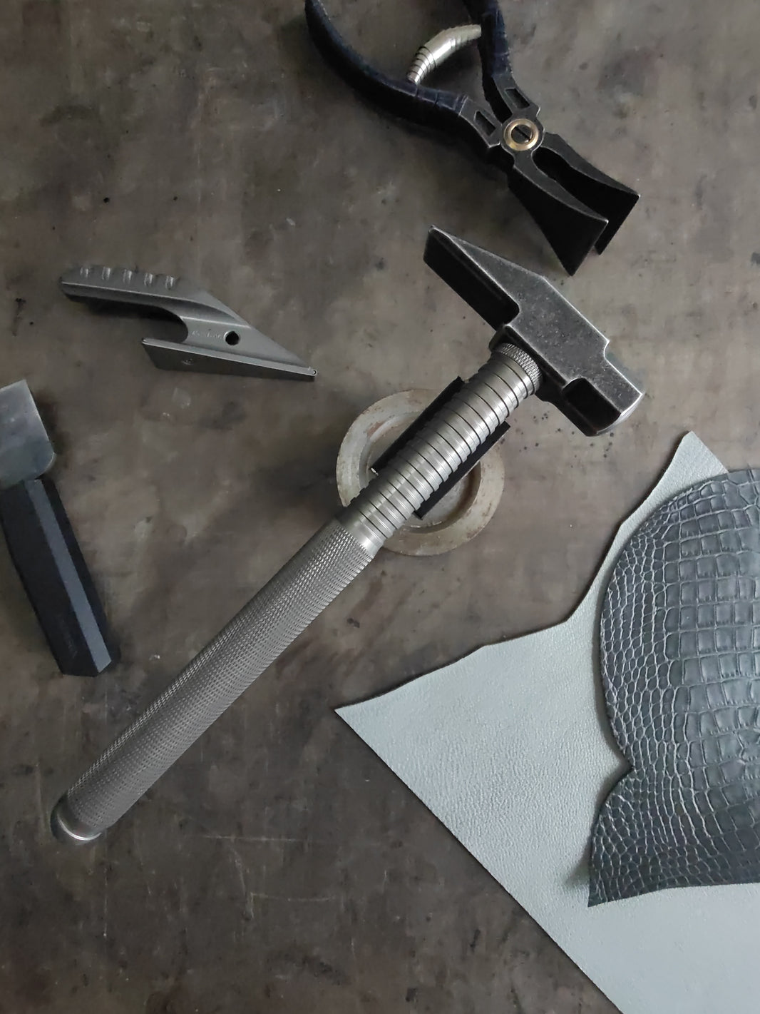 Stitching & Punching Tools – Crimson Hides